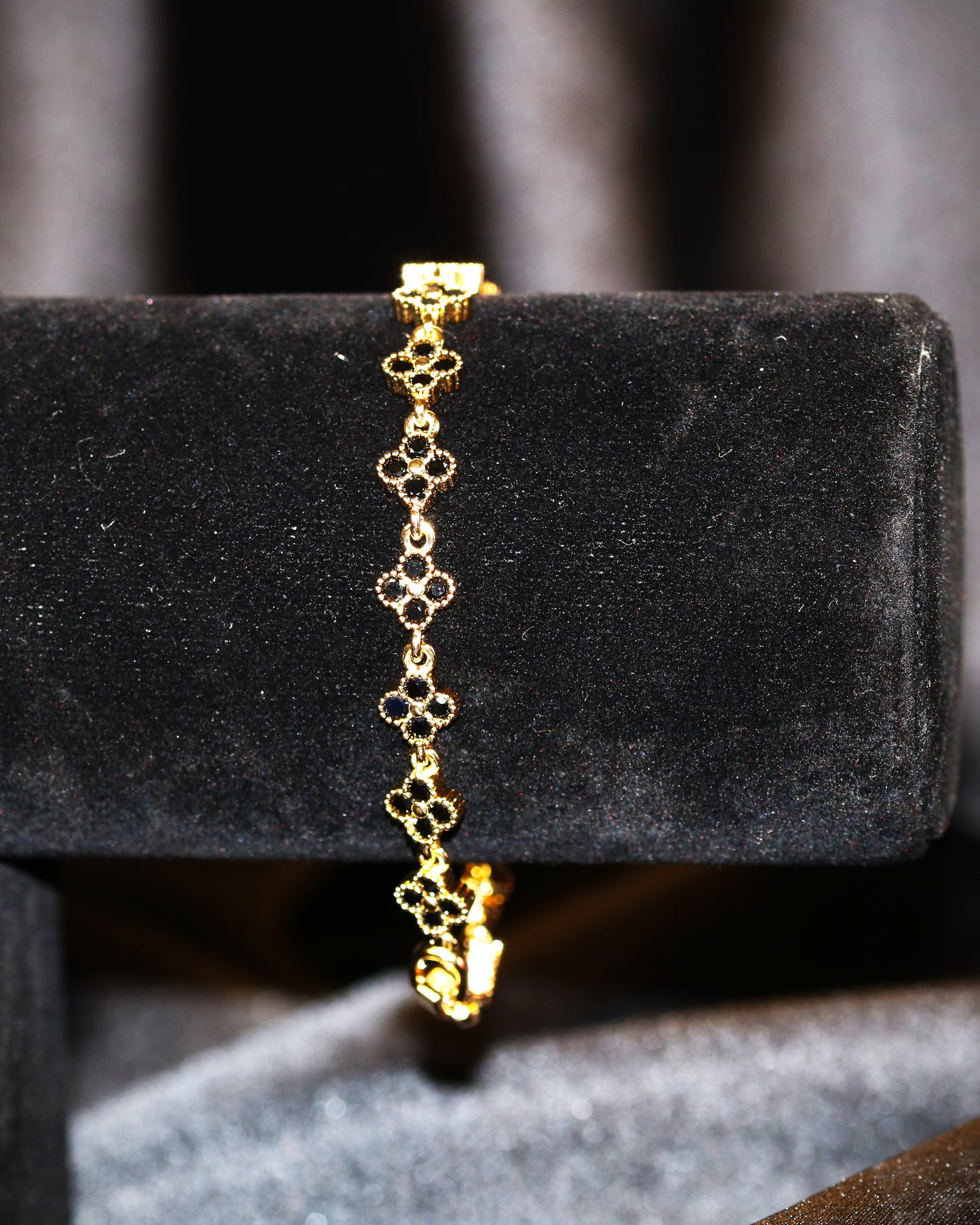 Four Leaves Black Bracelet