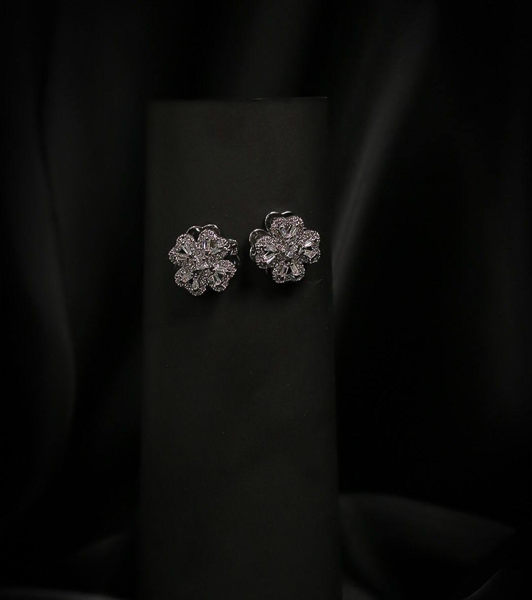 Rotating Flower Earrings